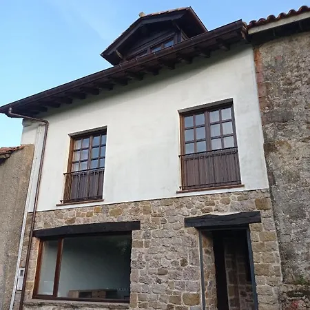Dom wakacyjny Casa Con Encanto En La Hayuela, Situada A 5 Min De Comillas *