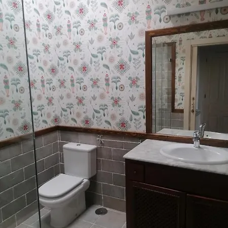 Casa Con Encanto En La Hayuela, Situada A 5 Min De Comillas *