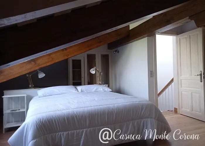 Casa Con Encanto En La Hayuela, Situada A 5 Min De Comillas * Udias